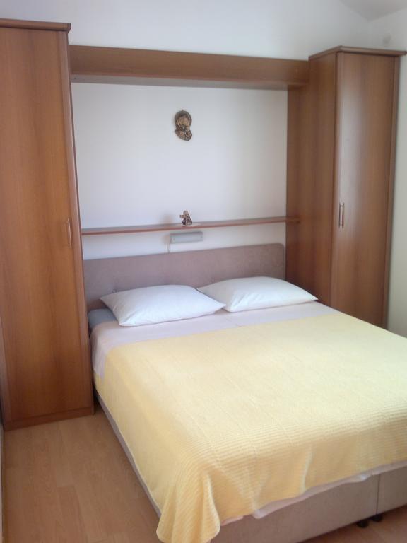 Apartment Kala Пунат Стая снимка